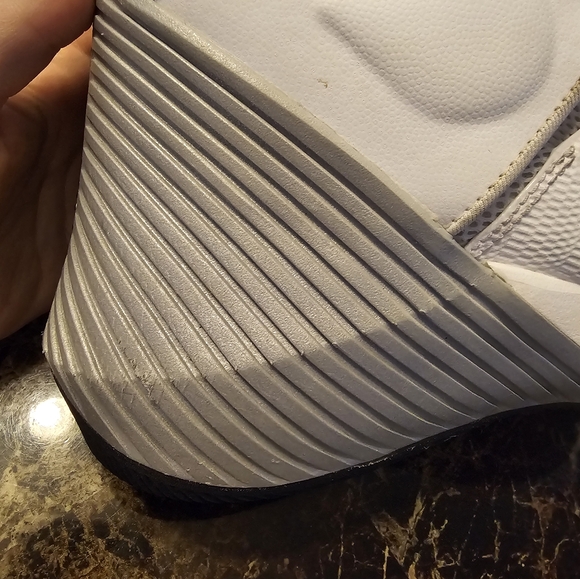 Nike Air Jordan Why Not Basketball Shoe - Picture 4 of 9